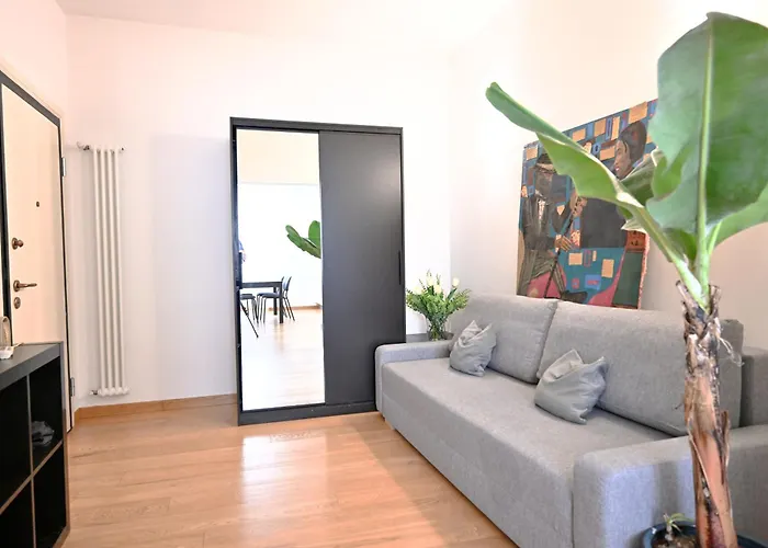 Exclusive Ponte Vecchio Apartment Florence