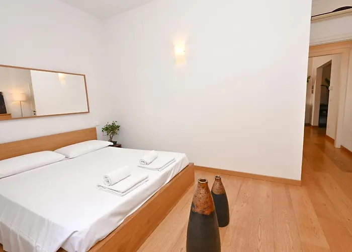 Exclusive Ponte Vecchio Apartment